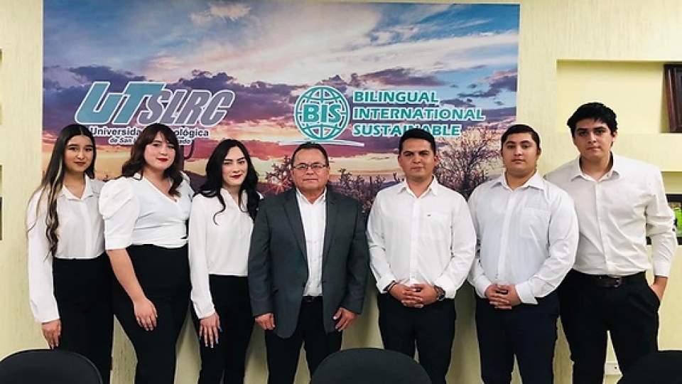 Conforma Universidad Tecnológica de San Luis Río Colorado 1ra Sociedad de Alumnos desde su fundación
